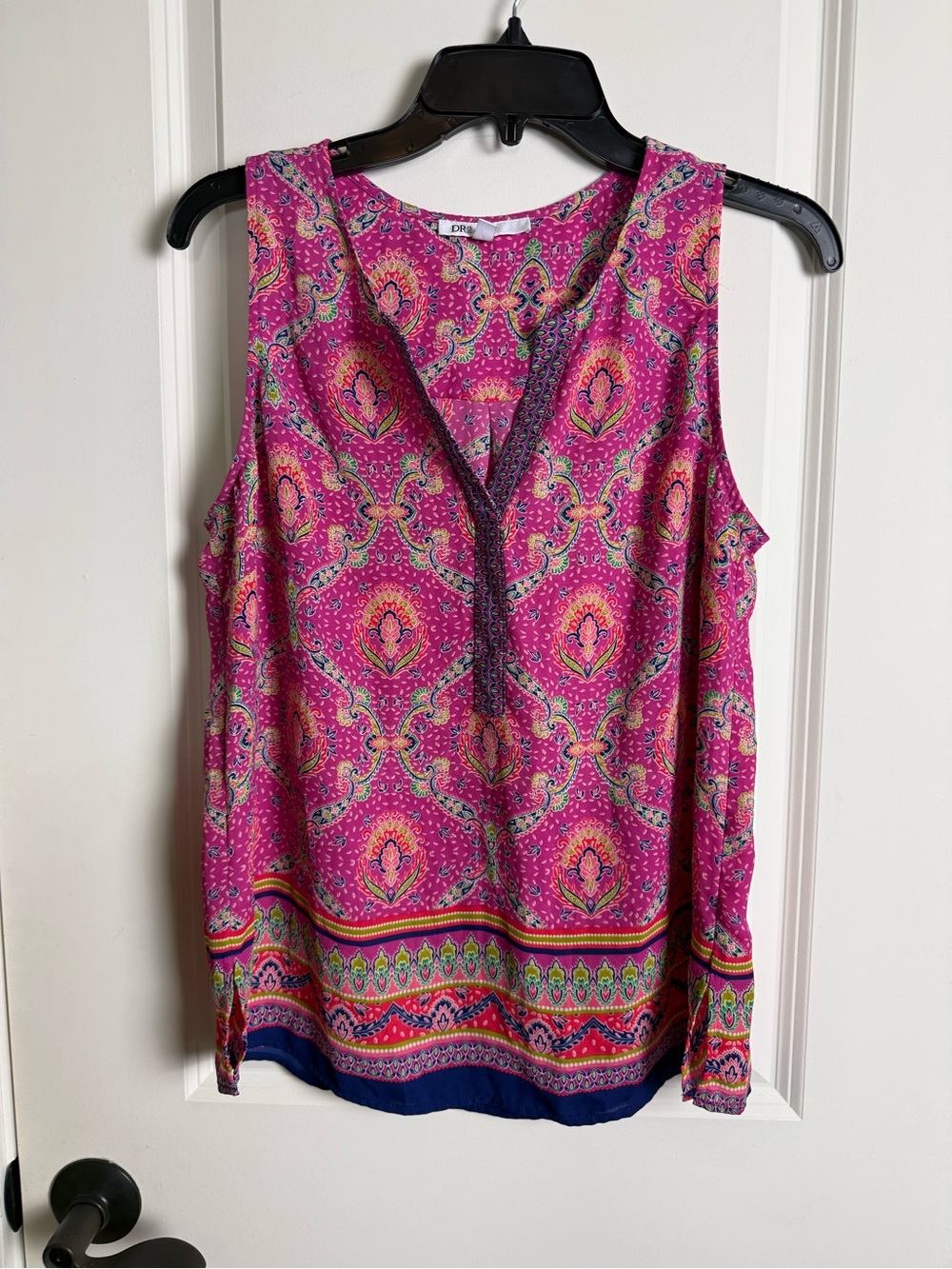DR2 Pink Paisley Sleeveless V-Neck Tank